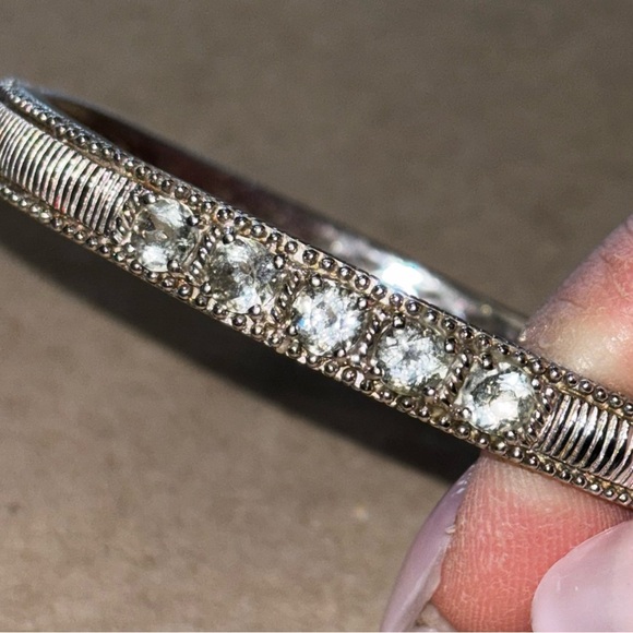 Authentic Judith Ripka Silver Hinged Bracelet w/CZ - Picture 2 of 12
